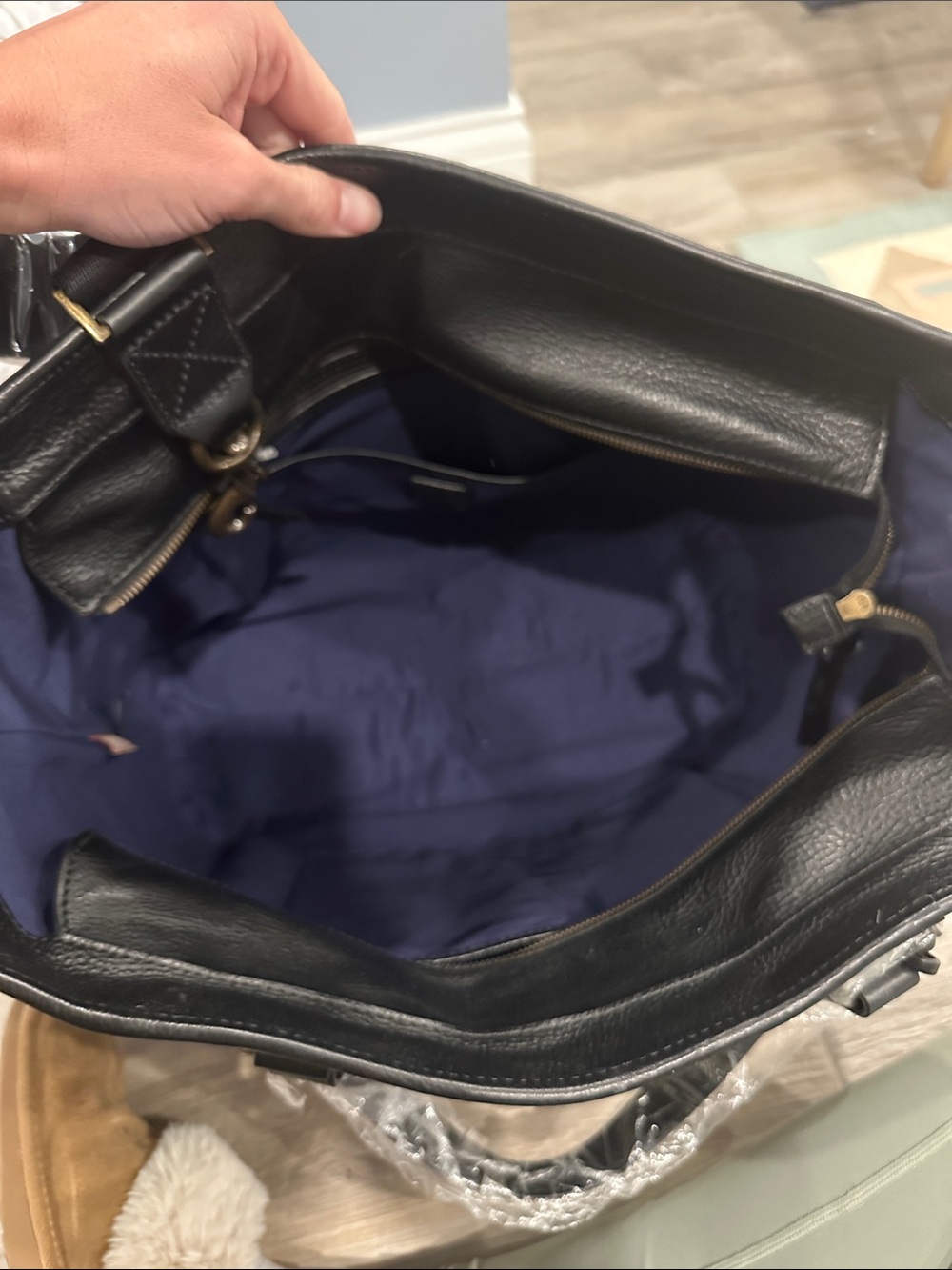 Dooney and Bourke-Black Leather Tote Bag - Picture 5 of 8